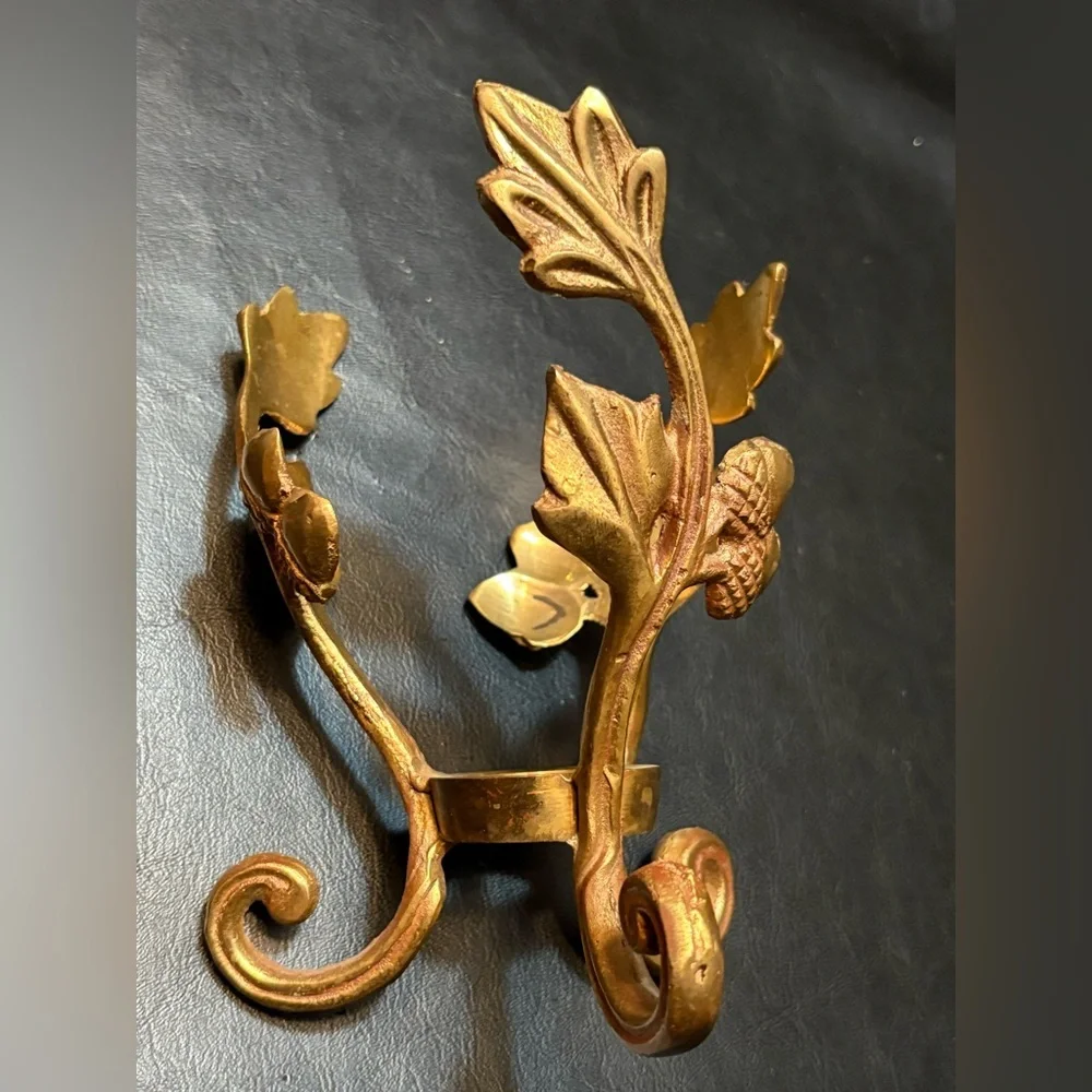 Brass acorn and leaves candle holder